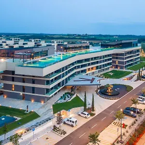 Aparthotel Petram & Residences